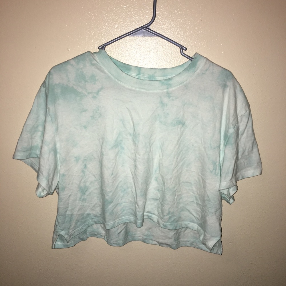 Cropped Tee